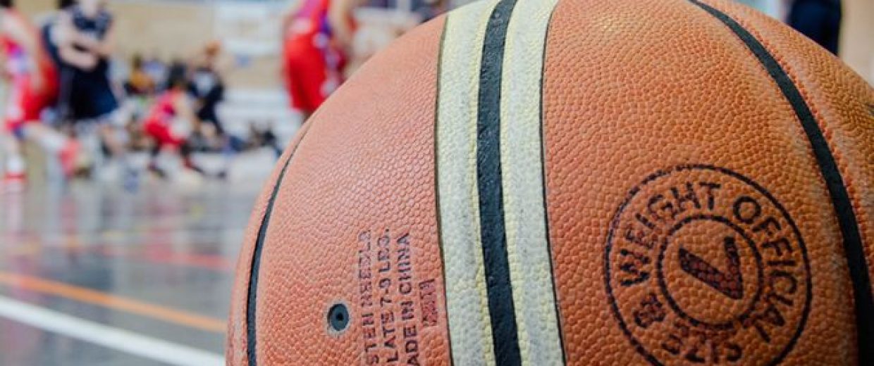 Athletes-Ball-Basketball-945471